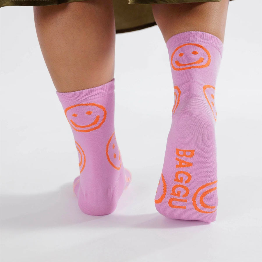 Baggu-chaussettes-crew-violet-peony-pivoine-happy-smileys-smile-mode-Atelier-Kumo