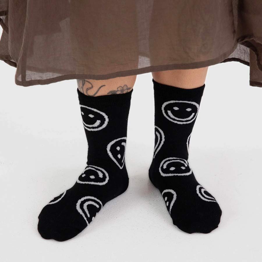 Baggu-chaussettes-happy-smile-noir-nylon-recycle-Atelier-Kumo