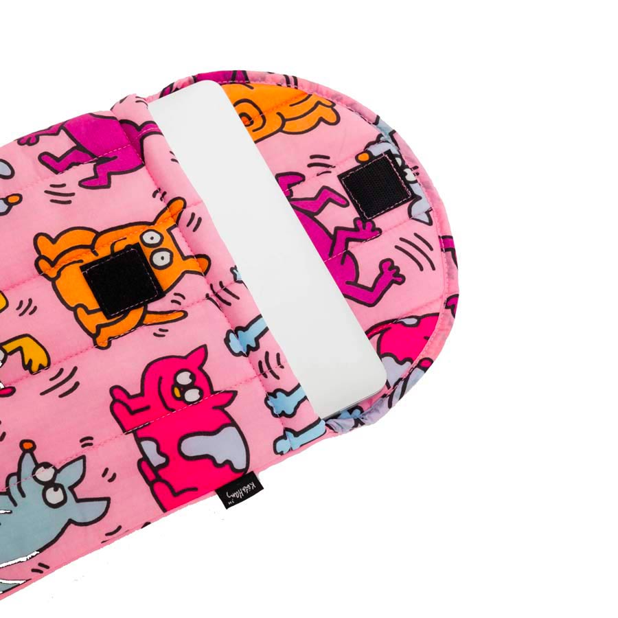 Baggu-housse-ordinateur-rose-collab-keith-haring-pets-animaux-moelleux-puffy-13-14-pouces-mac-Atelier-Kumo