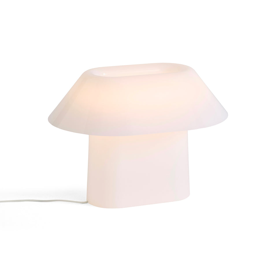 Hay-Lampe-drome-a-poser-allumee-Atelier-Kumo