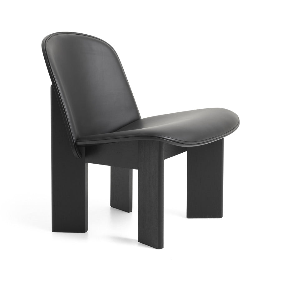 Hay-fauteuil-chisel-lounge-noir-en-bois-chene-rembourrage-laque-eau-andreas-bergsaker-Atelier-Kumo