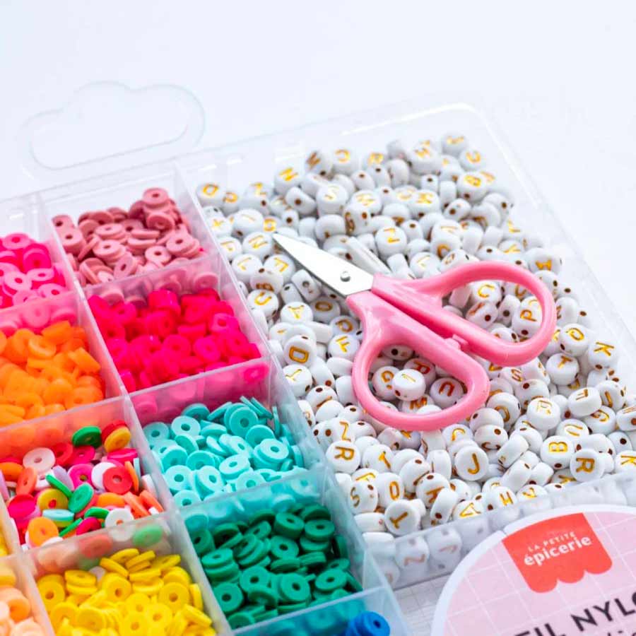 La-Petite-Epicerie-boite-de-16-couleurs-de-perles-heishi-6-mm-pop-diy-Atelier-Kumo