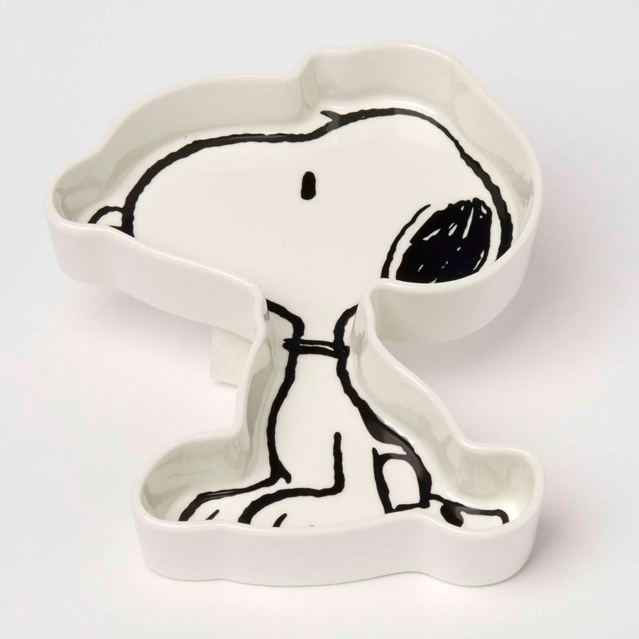 Magpie-vide-poche-peanuts-en-forme-de-snoopy-assis-decoration-Atelier-Kumo