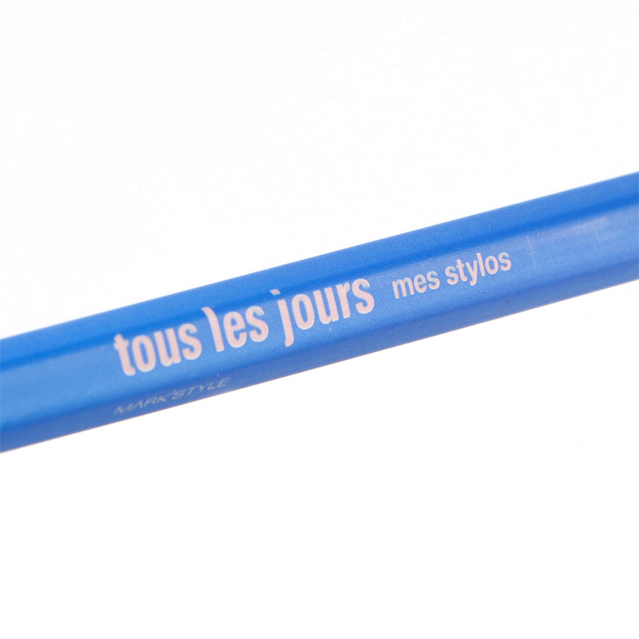 Marks-europe-stylo-day-tous-les-jours-bleu-ocean-detail-ecriture-Atelier-Kumo