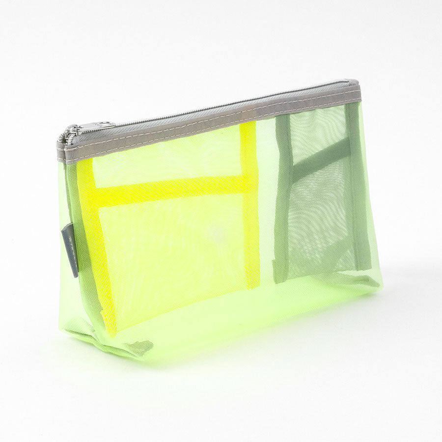 Midori-trousse-organisateur-en-filet-mesh-jaune-fluo-deplacement-Atelier-Kumo