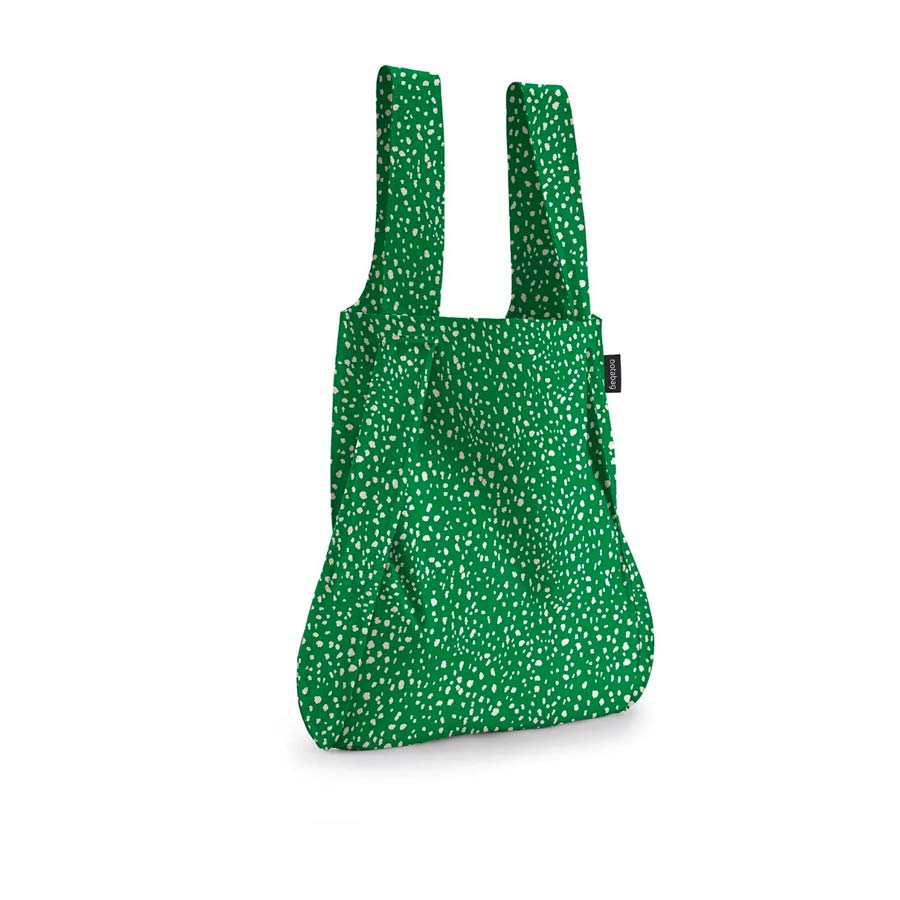 Notabag-sac-et-sac-a-dos-recycle-green-sprinkle-vert-paillette-eco-friendly-durable-format-poche-pliable-dos-Atelier-Kumo