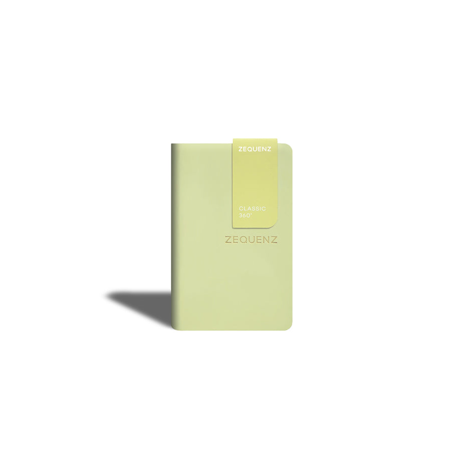 Zequenz-carnet-the-color-vert-olive-A7-fait-main-flexible-souple-marque-page-magnetique-inclus-Atelier-Kumo